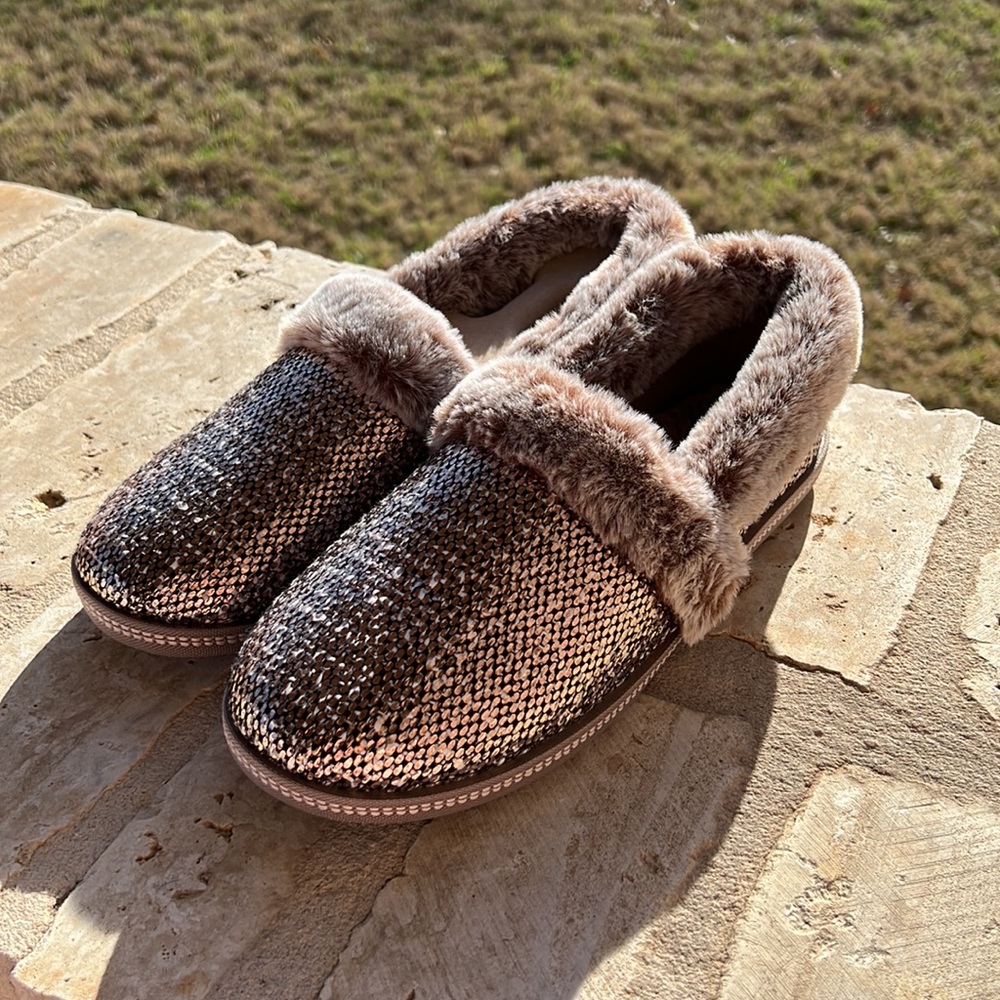 NEW Skechers Women’s Cozy Campfire Dream Glam Slippers Rose Gold, Size 1… - Picture 10 of 12